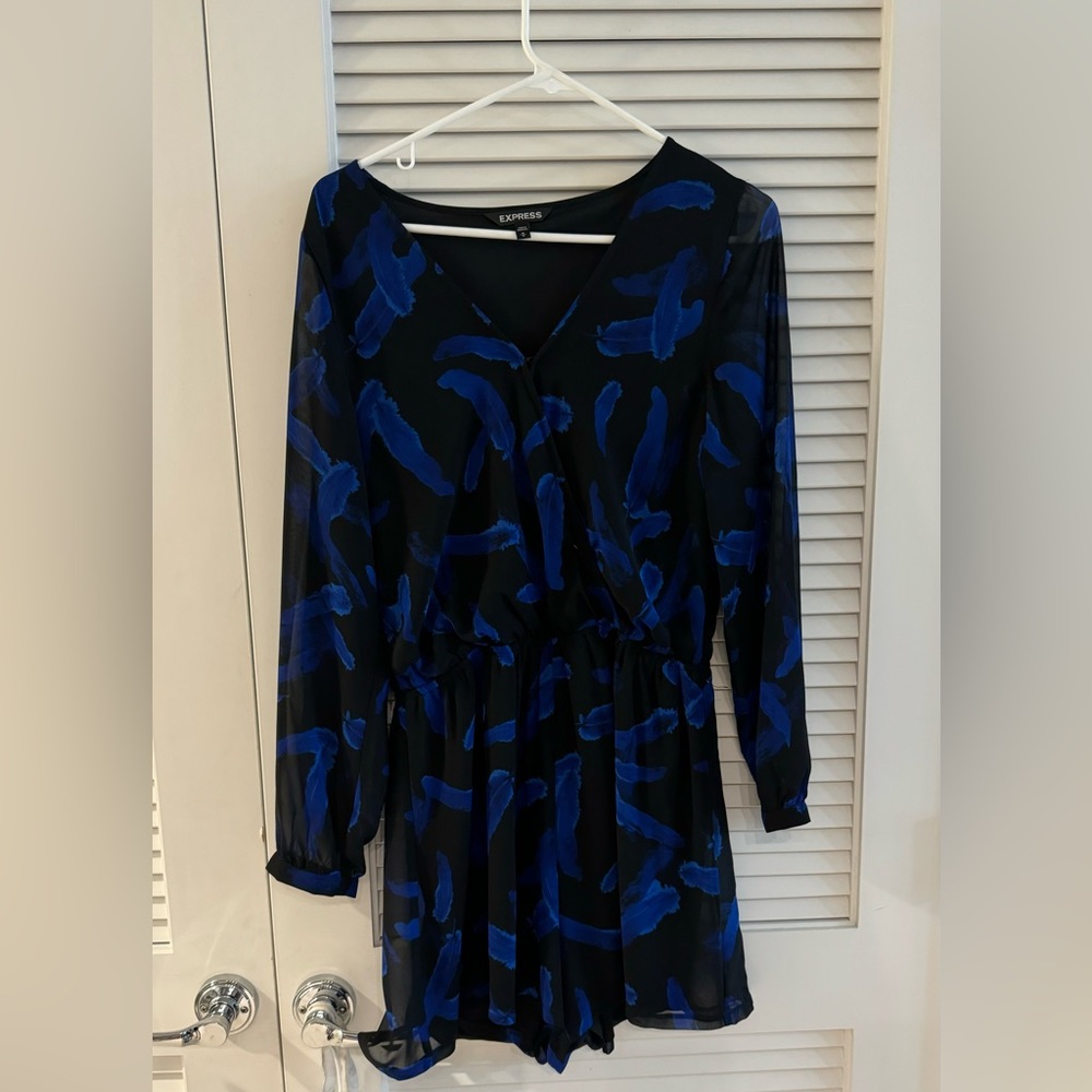 Express long sleeve romper - size M